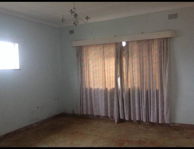 3 BEDROOM HOUSE FOR SALE IN WOODLANDS